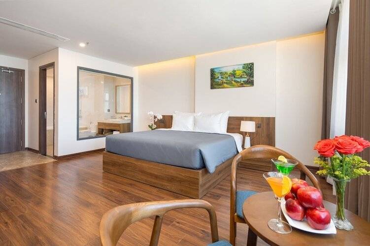 Avenis Hotel