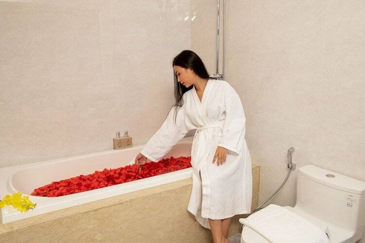 Avenis Hotel