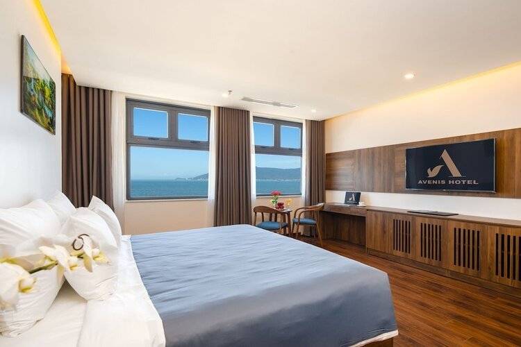 Avenis Hotel