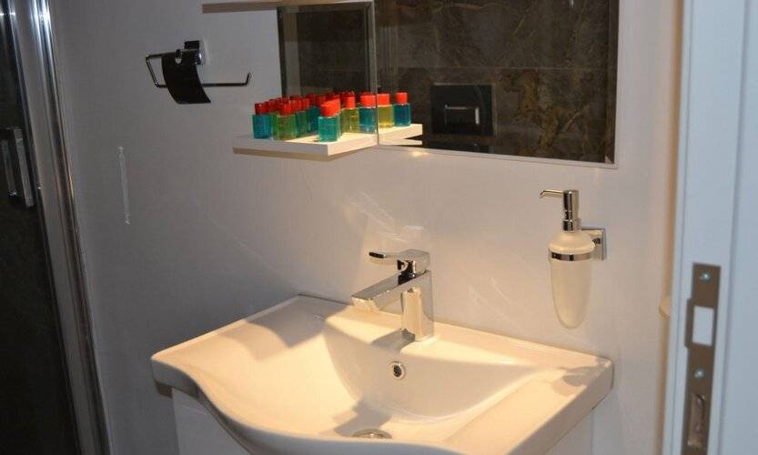 Loren Hotel Suites