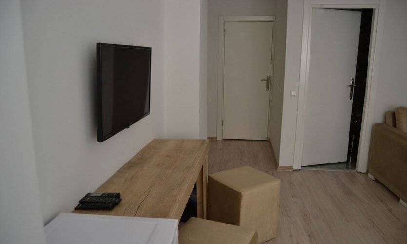 Loren Hotel Suites