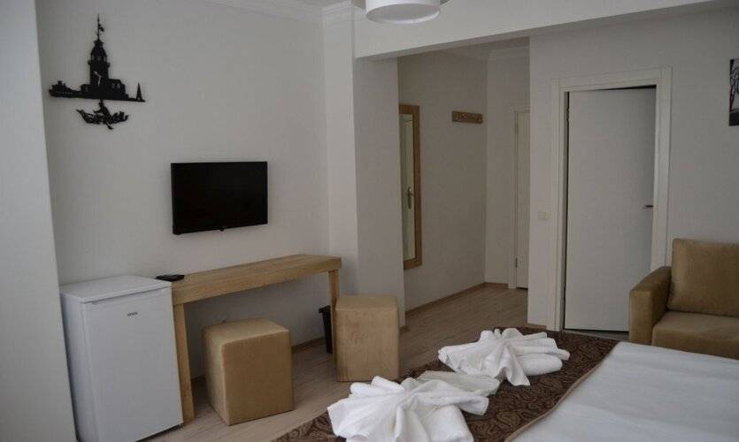 Loren Hotel Suites