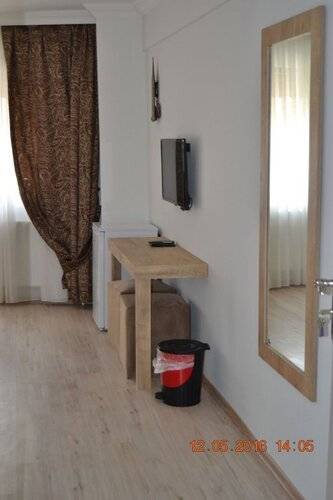Loren Hotel Suites