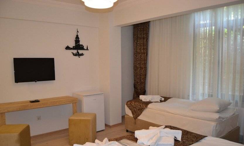 Loren Hotel Suites
