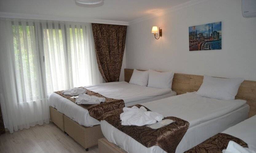 Loren Hotel Suites