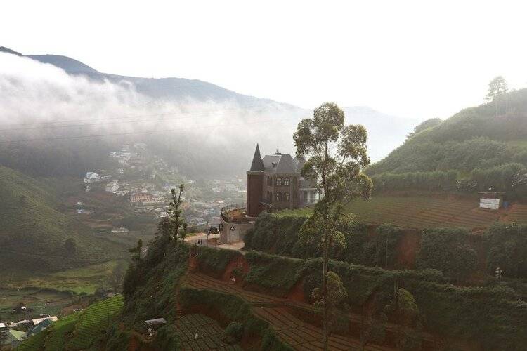 The Wind Castle