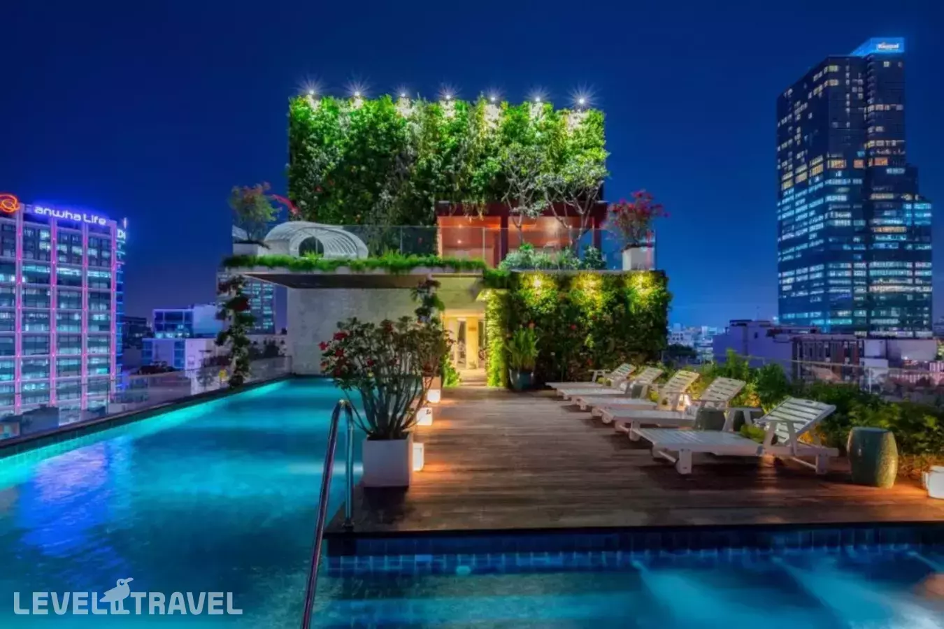 Au Lac Charner Hotel