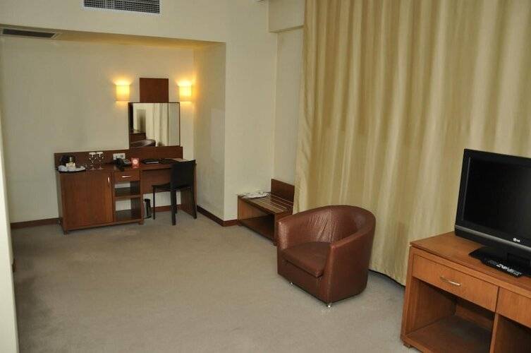 City One Hotel
