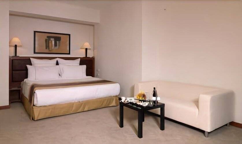 City One Hotel