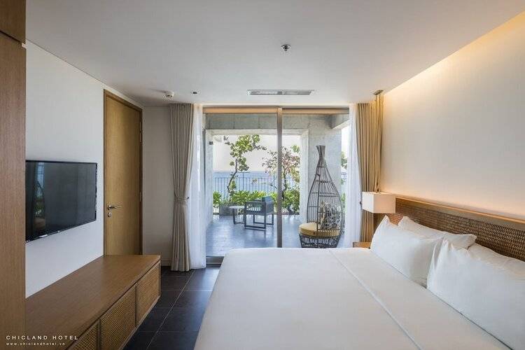 Chicland Hotel