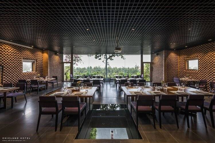 Chicland Hotel