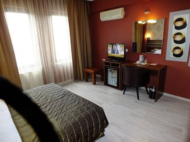 Lifos Otel