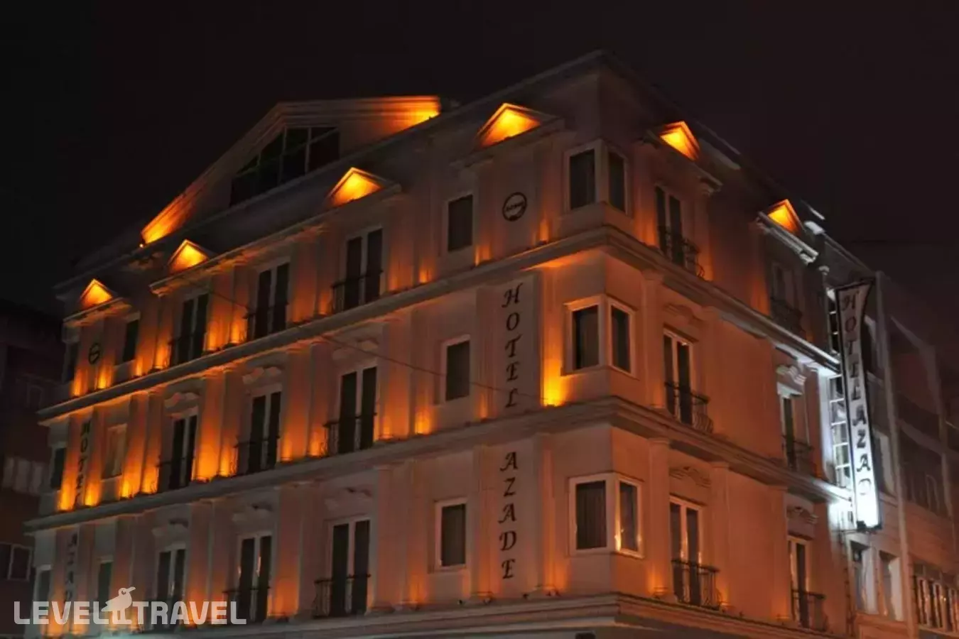 Отель Azade