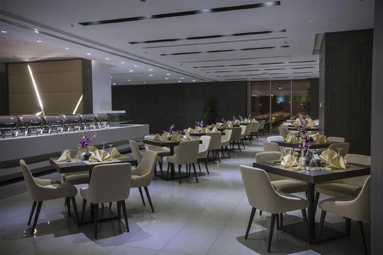 Executives Hotel KAFD
