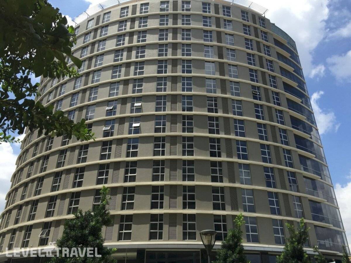 Отель Bluesky Serviced Apartment Airport Plaza — Хошимин (Сайгон), Вьетнам