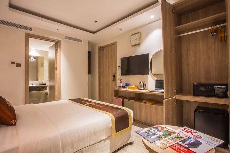 BLUE DIAMOND 8B Hotel