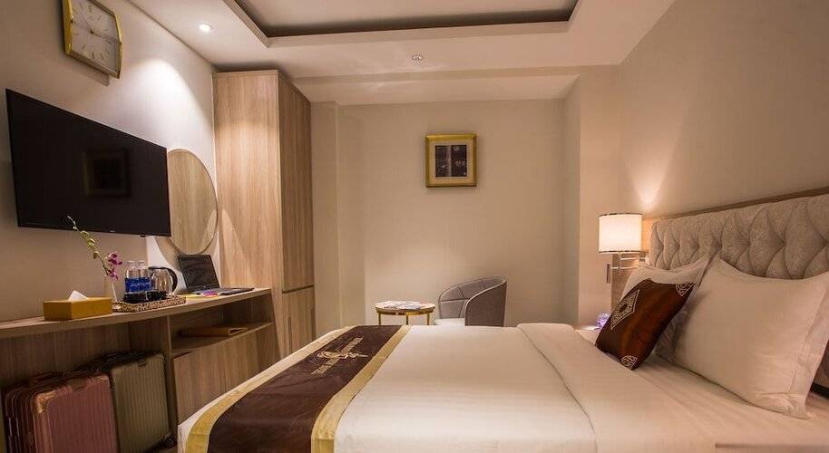 BLUE DIAMOND 8B Hotel