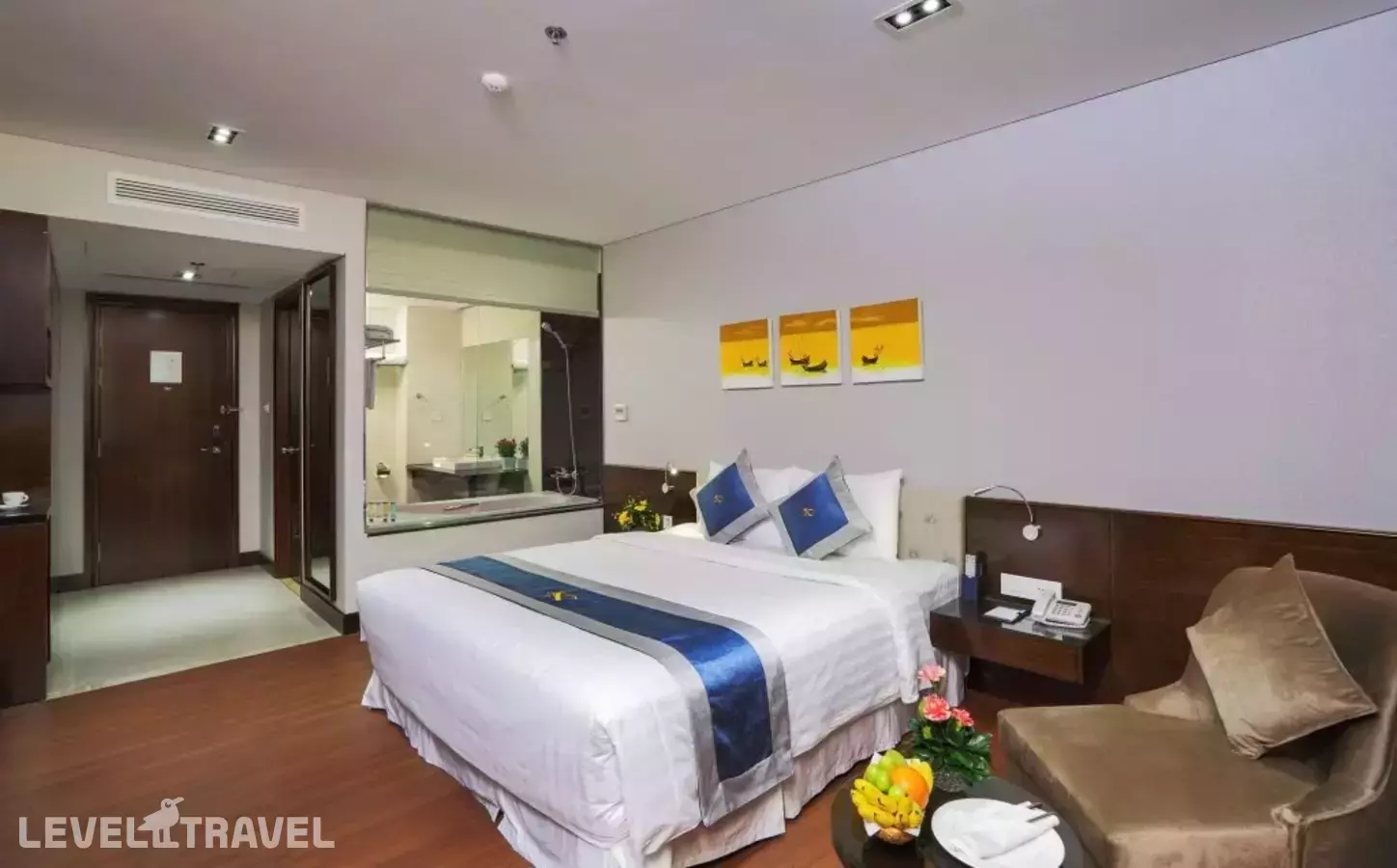 Central Palace Hotel