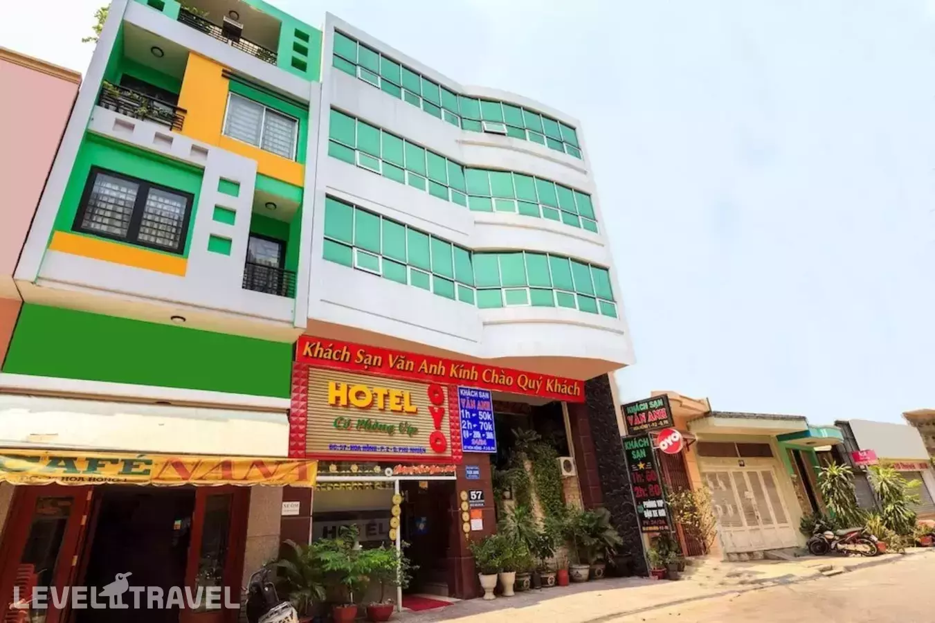 OYO 476 Van Anh Hotel