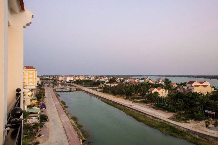River Suites Hoi An Hotel