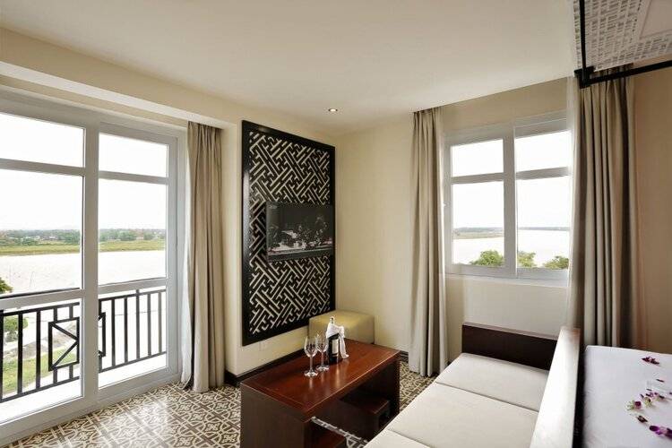 Royal Riverside Hoi An Hotel