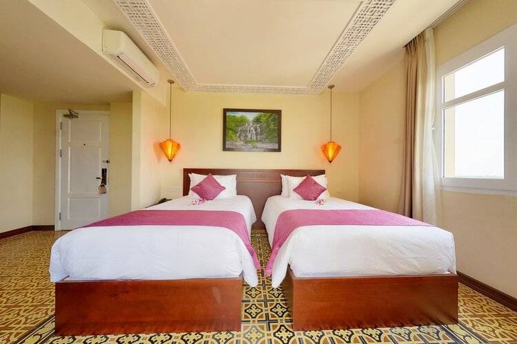 Royal Riverside Hoi An Hotel