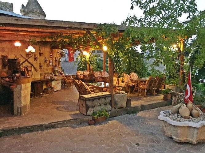 Antique Terrace Suites