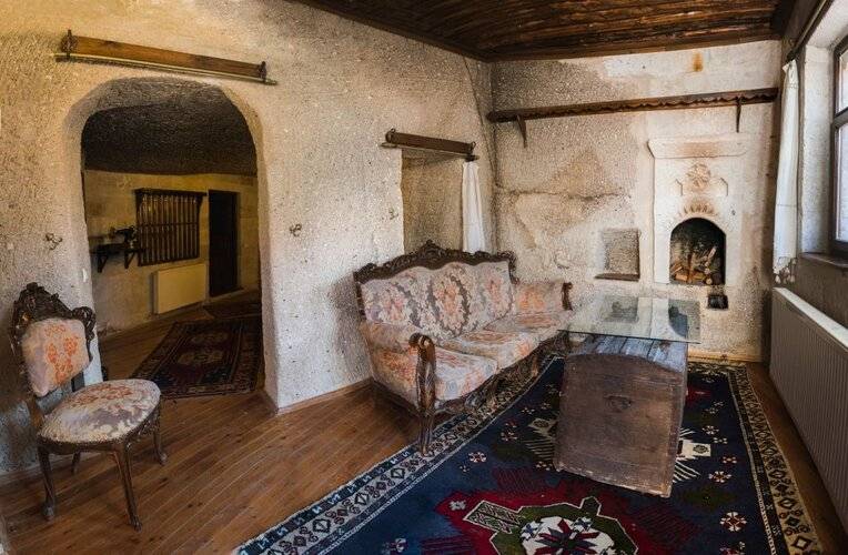 Antique Terrace Suites