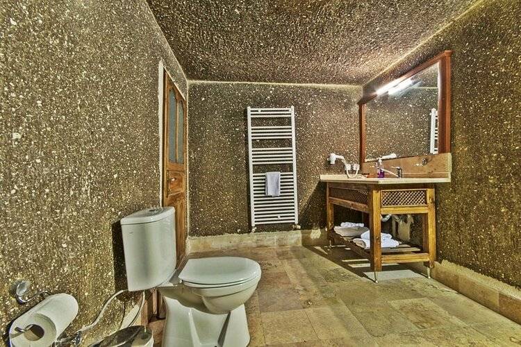 Antique Terrace Suites