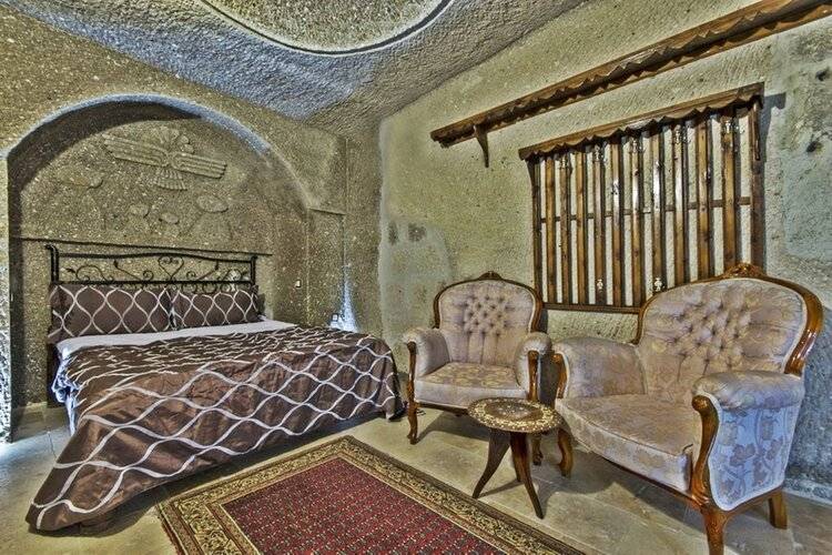 Antique Terrace Suites