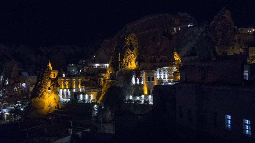 Bedrock Cave Hotel (Adults Only 18+)