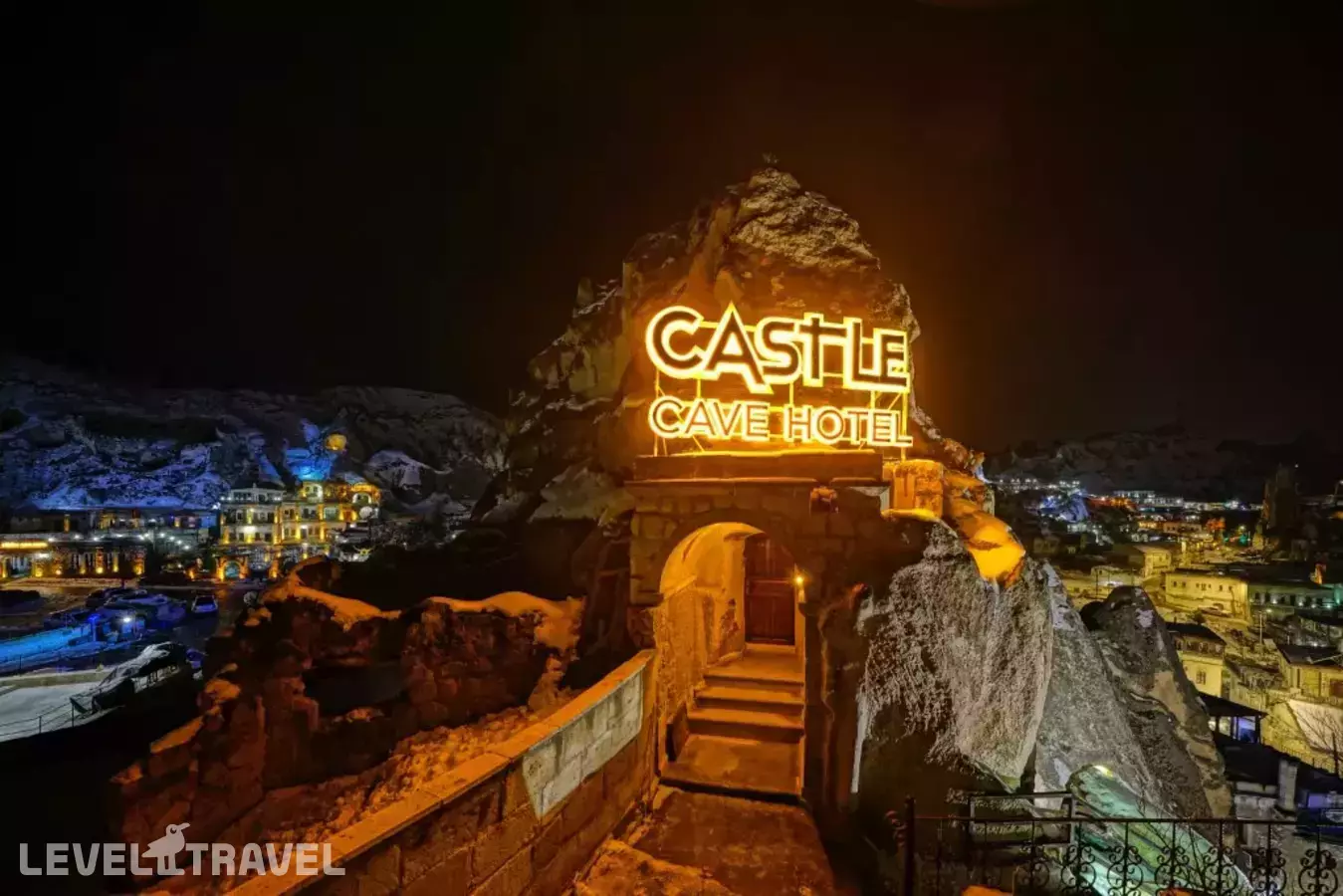 Castle Cave Hotel