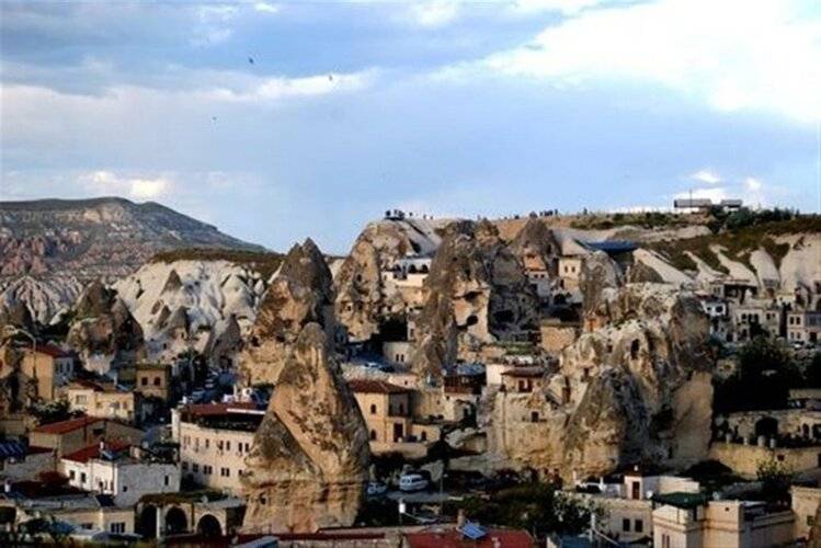 Emit Cave Hotel