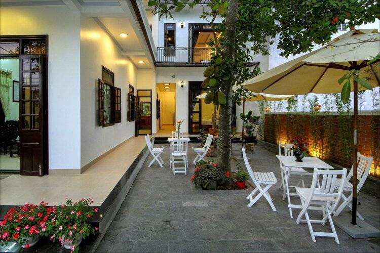 Blue Lake Homestay