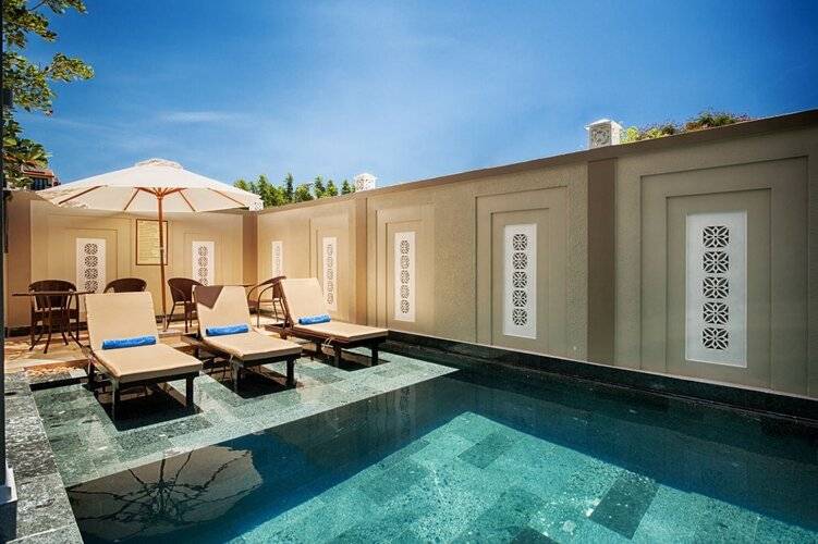 Green Apple Hotel