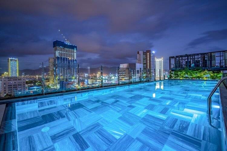 Seahorse Office and Hotel