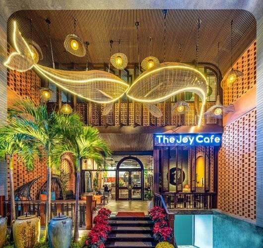 Seahorse Office and Hotel