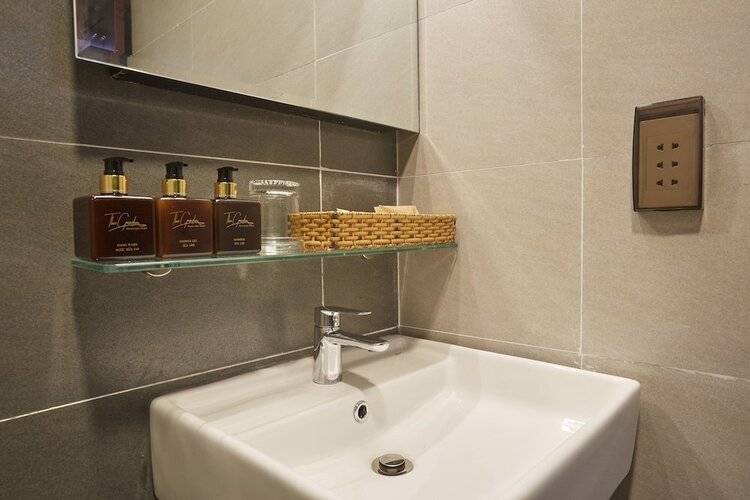 The Garden Riverside Hotel