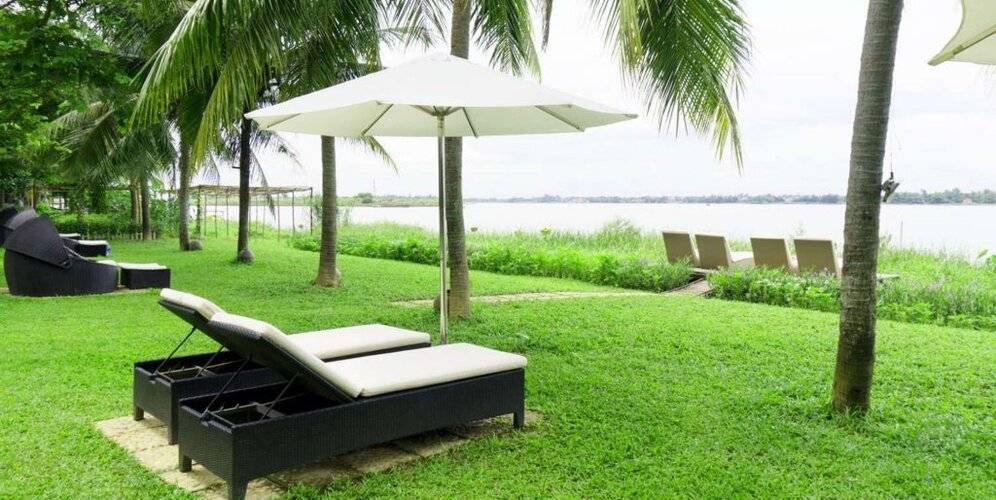 Vinh Hung Riverside Resort & Spa
