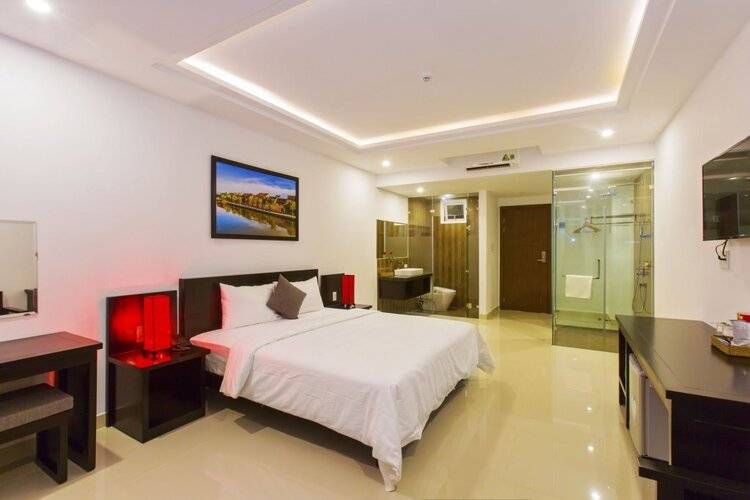 Riverside White House Hotel
