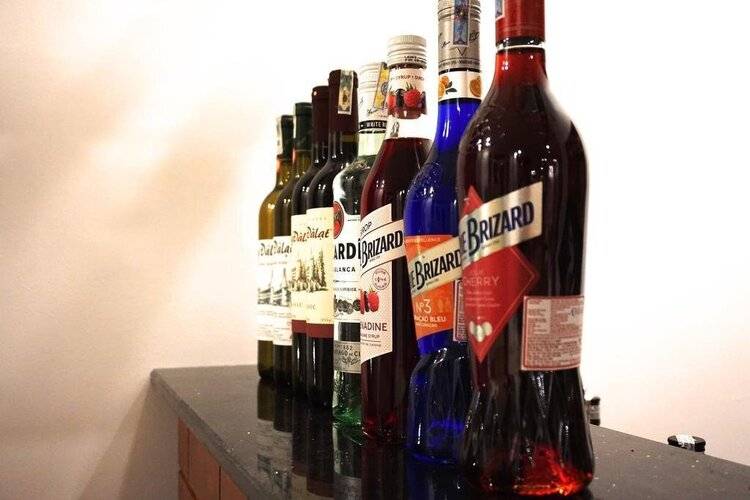 Riverside White House Hotel