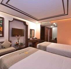 $item['hotel']['name']