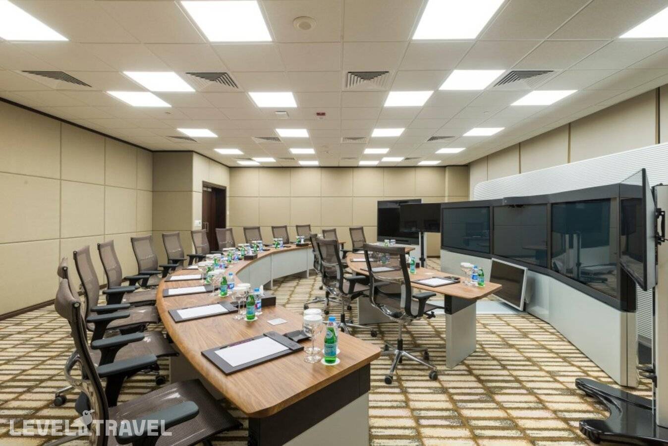фотографии отеля Crowne Plaza Riyadh Rdc Hotel & Convention, An Ihg Hotel в Саудовская Аравия(Эр-Рияд) - фото №21