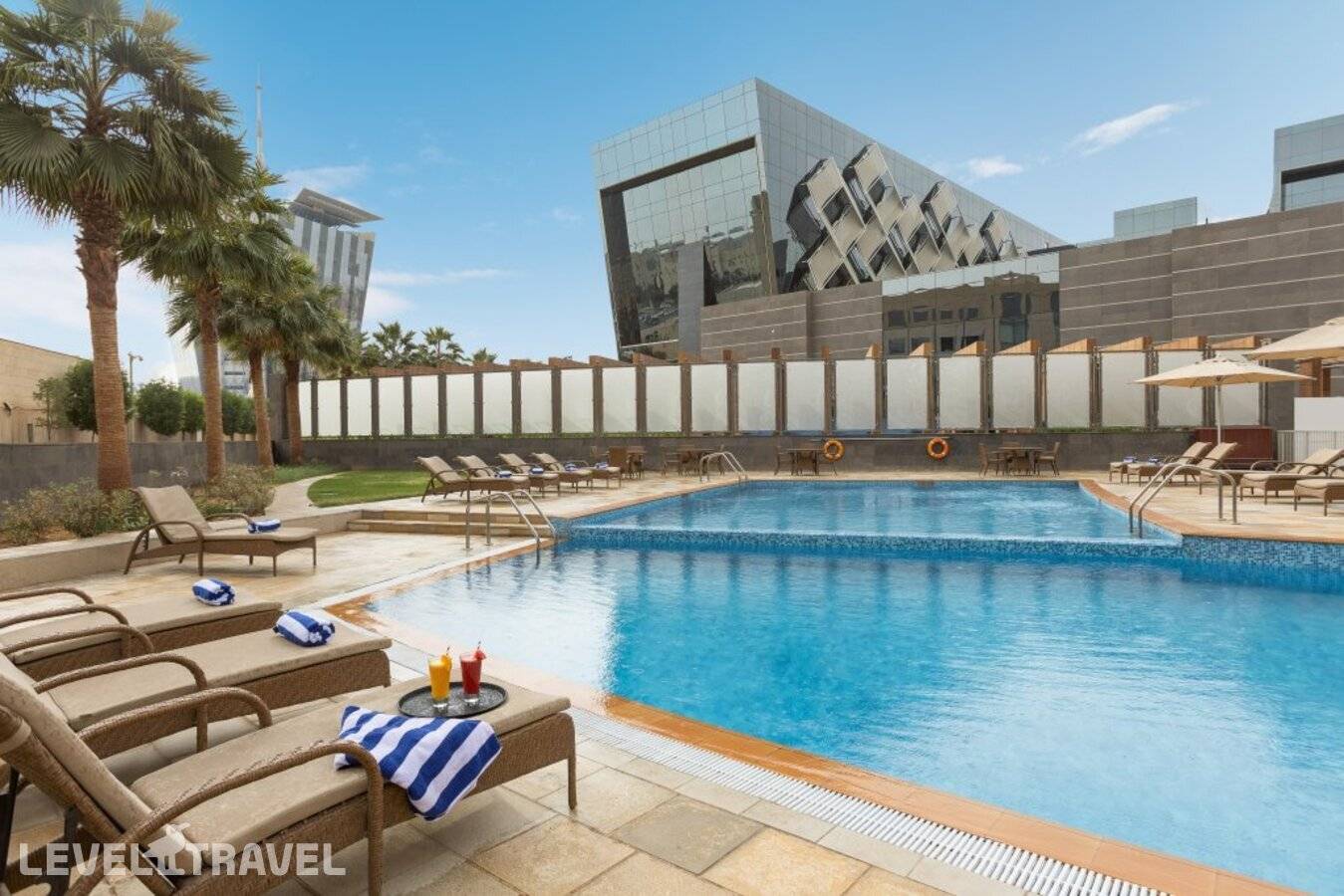 фотографии отеля Crowne Plaza Riyadh Rdc Hotel & Convention, An Ihg Hotel в Саудовская Аравия(Эр-Рияд) - фото №47