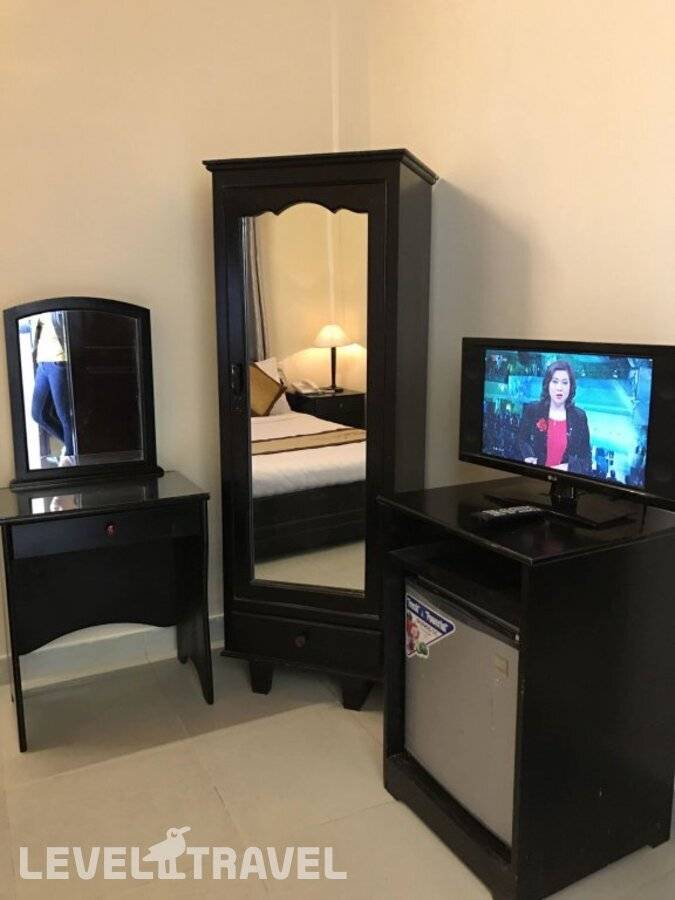 Изображение отеля 8