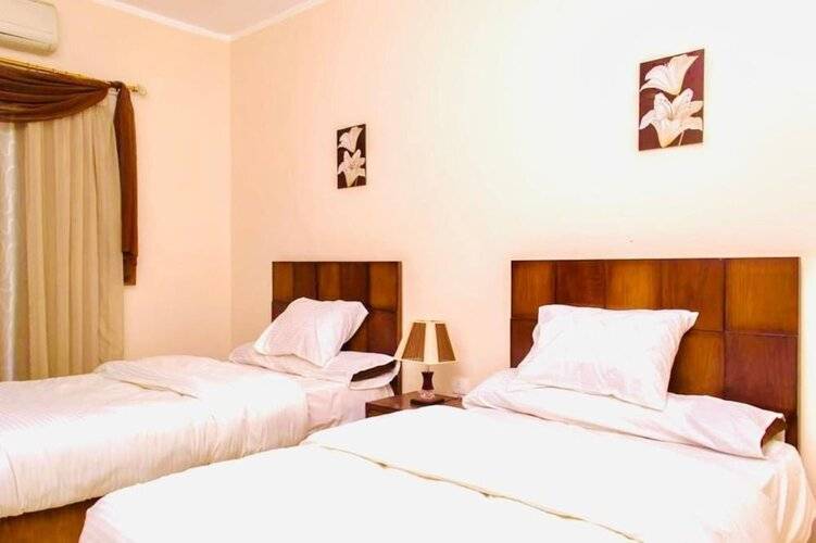 Apartment Charbel Hotel