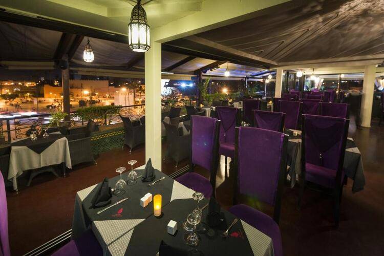Islane Hotel
