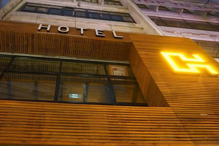 Chaos Hotel