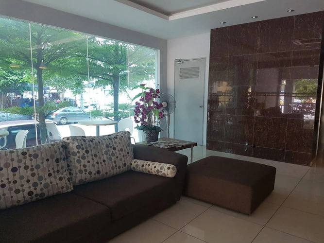 Swing And Pillows — Kl Sg Besi (Ex. U Pac Hotel)