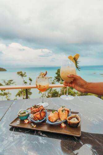 Sinae Phuket Luxury Hotel